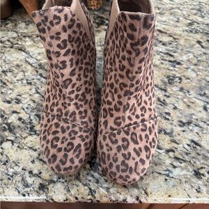Stylish Leopard Print Ankle Booties